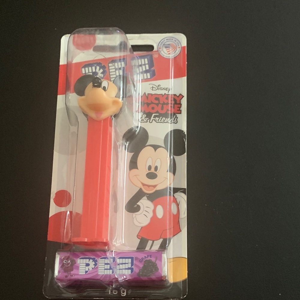 Disney Mickey Mouse PEZ Dispenser - Red and Black